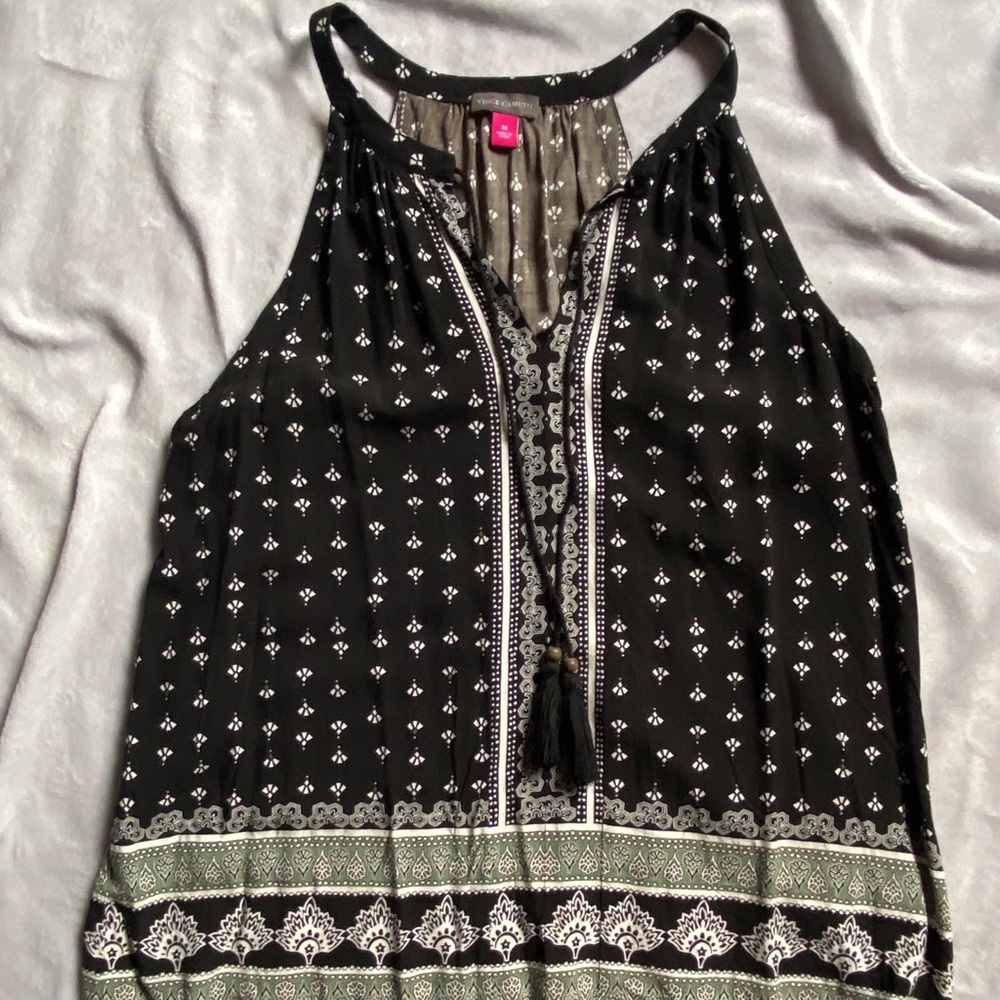Hannalea split neck top